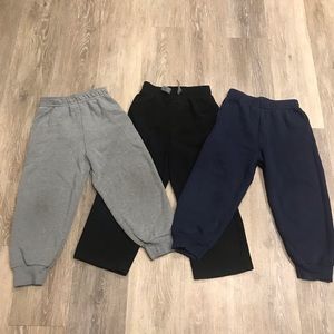 • Three pairs of boys 4T sweatpants